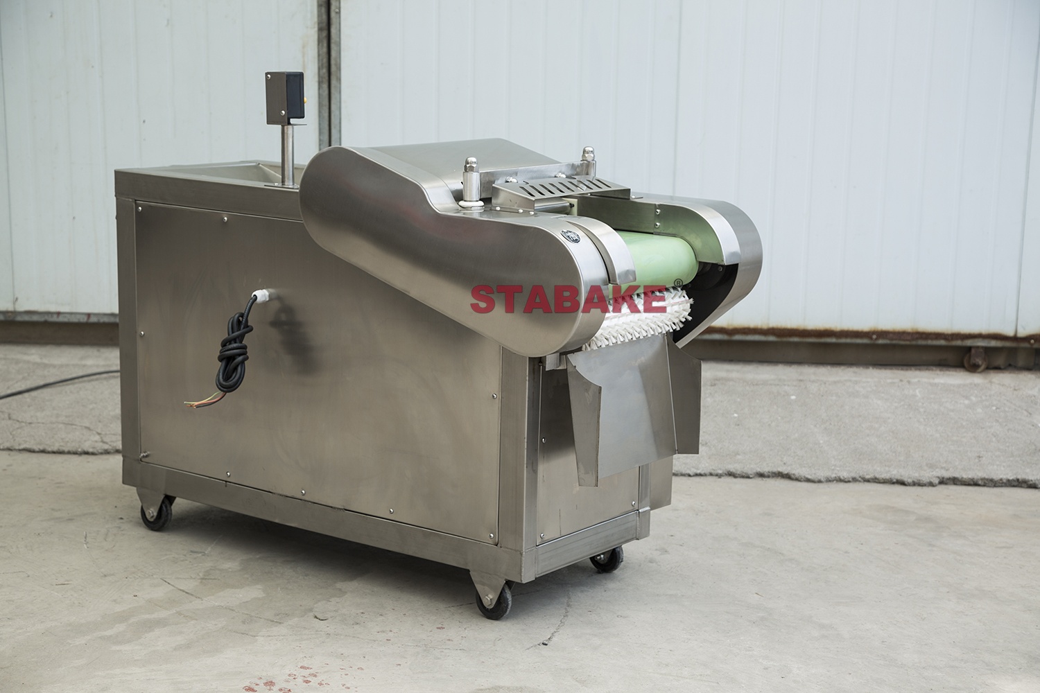 vegetable cutting machine آلة تقطيع الخضار